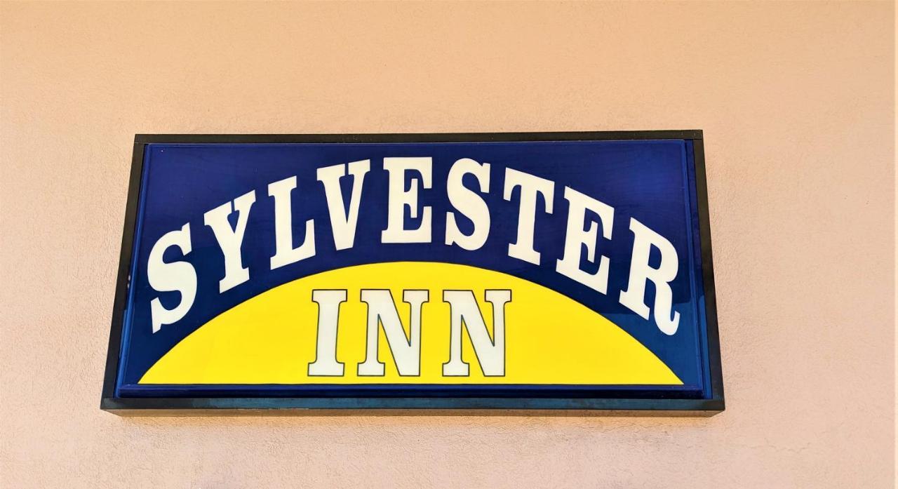 Sylvester Inn Buitenkant foto